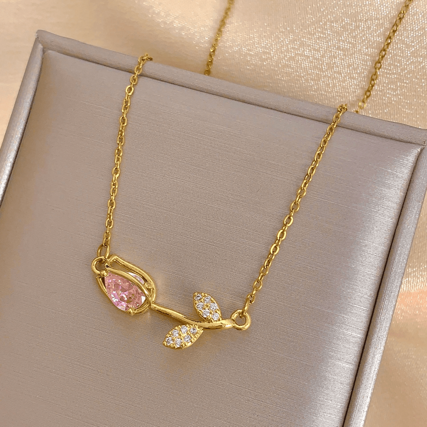 SET DE COLLAR Y PULSERA FLOR TULIPÁN